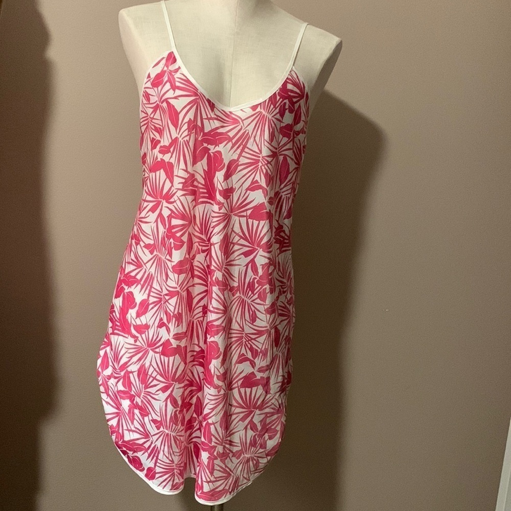 JENNIFER Moore Slip Size M- Great Condition